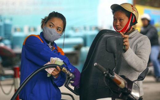 Su su phun kích thích, sữa không đủ chất vẫn tăng giá