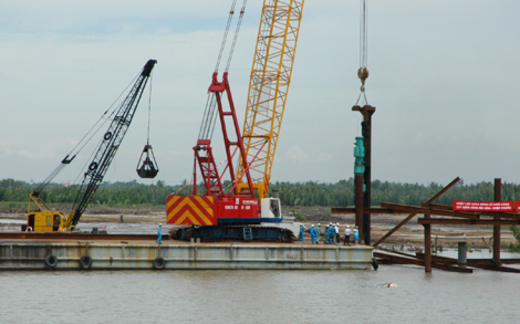 Cảng nghìn tỷ hoang vắng
