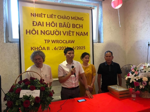 Đại hội Chi hội người Việt Nam tại  Wrocław - Ba Lan