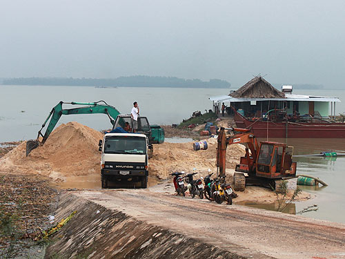 Hồ Dầu Tiếng sắp “chết”!