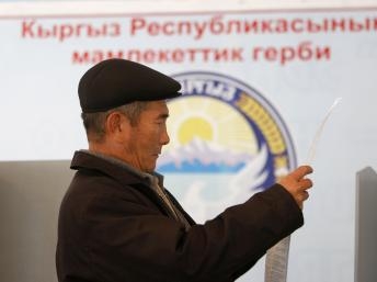 Kyrgyzstan bầu Quốc hội trong bầu không khí khá căng thẳng