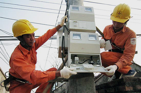 Cuối tuần: công bố lương EVN