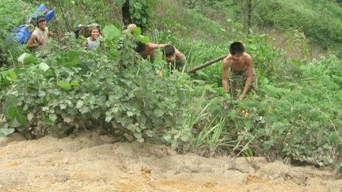 ‘Sống như Trung cổ’ dưới ánh hào quang của vàng