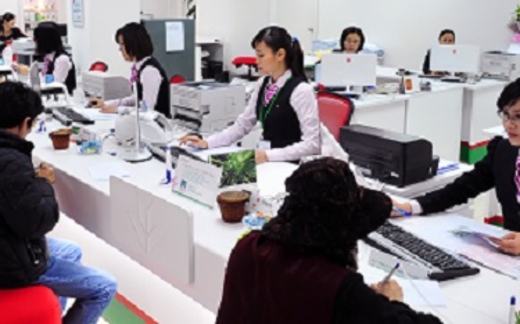 Khi người nghèo 'bắc thang' vay tiền mua nhà