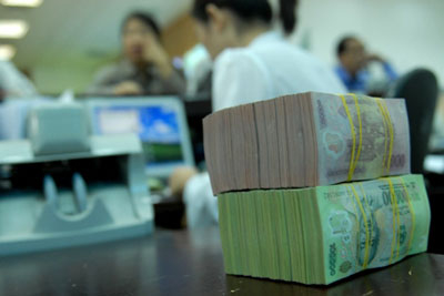 Lãi suất huy động VND tái lập mốc 10%