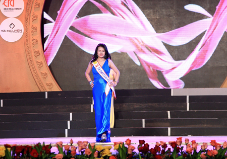 'Cuộc thi hoa hậu quý bà chỉ minh bạch đến phút 89'