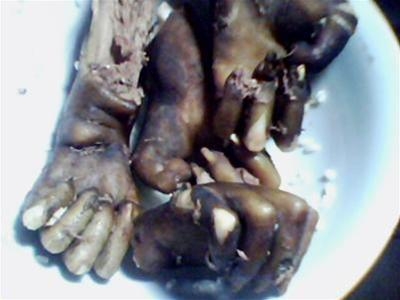 Lại hành quyết 'hậu duệ Lão Tôn' giữa lòng di sản