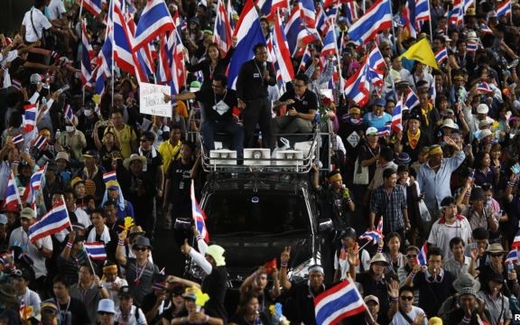 Thủ tướng Thái Lan vượt qua cuộc biểu quyết bất tín nhiệm