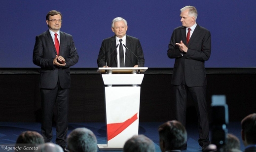 Cuộc cách mạng 5 năm của PiS trong lĩnh vực tư pháp