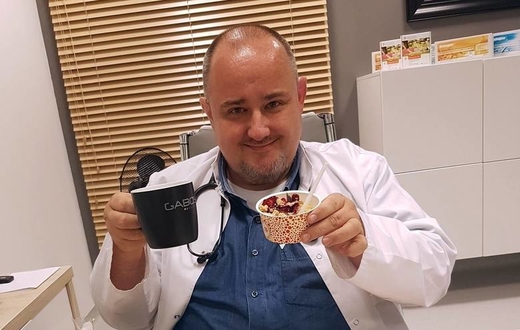 Tiến sĩ  Maciej Jędrzejko: Chuẩn bị cơ thể như thế nào để chống COVID-19 tấn công. Hãy làm tất cả những gì có thể để không bị ốm!