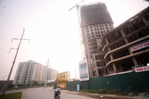 Thị trường bất động sản: Quả bóng bơm căng