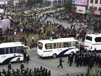 Bạo động tại Triết Giang: công an Trung Quốc bắt giữ 72 người