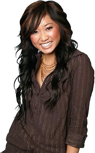 Đóa hoa H’mông ở Hollywood