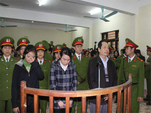 Nguyên hiệu trưởng Sầm Đức Xương quyết kháng án