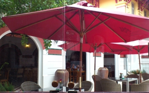 'Xẻ thịt' trường học để kinh doanh cà phê, quán nhậu