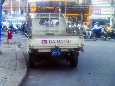 Xe công vi phạm giao thông