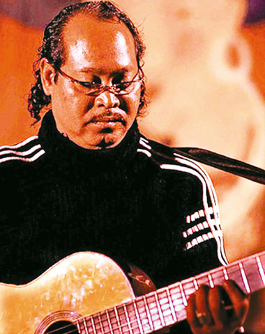 'Y Moan muốn được chết trên sân khấu’