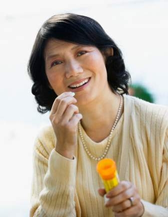 Không tự tăng liều thuốc bổ