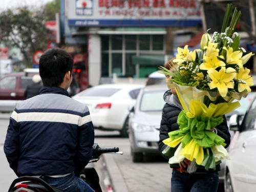 Hoa hồng bán chạy ào ào ngày Valentine