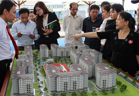 Được bơm tiền, đại gia BĐS chưa thoát cửa tử