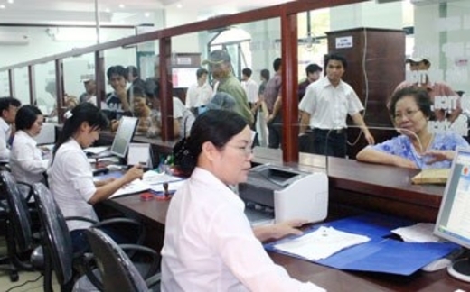 Công chức dành nửa thời gian đi học