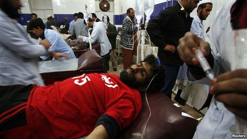 Hơn 100 người thiệt mạng trong các vụ nổ bom ở Pakistan