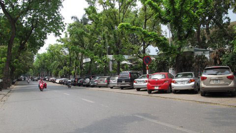 Lấy đất công viên làm bãi đỗ xe