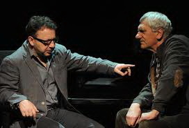 Xem bóng đá Ba Lan, đọc tiểu thuyết Ba Lan