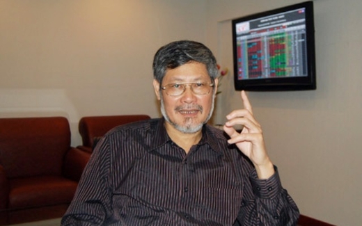 "Gửi ngân hàng cả chục ngàn tỉ lấy lãi, SCIC đang làm khó DN?"