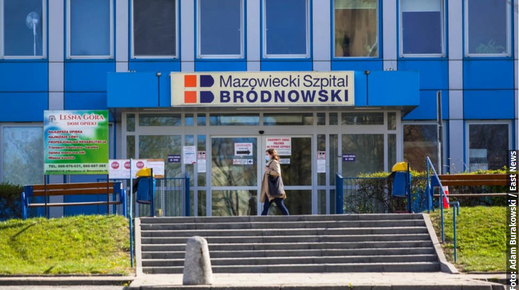 Một tháng chiến đấu với bệnh tật và ... với hệ thống. "Bộ trưởng Szumowski chắc đã nhắc đến tôi. Vài tuần nữa chắc ông cũng sẽ còn nhắc"