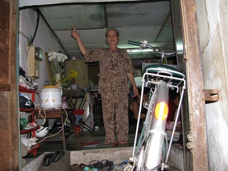 ĐUA NHAU NÂNG HẺM, NÂNG NHÀ: Ngập đến đâu nâng đến đó