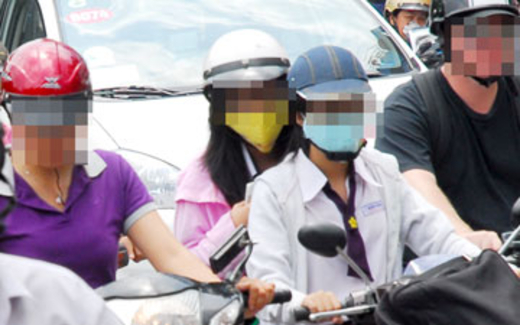 “Ngực lép” lại bị đề xuất không được lái xe