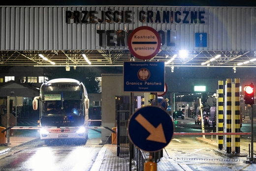 Sự kiện Drone xuyên không phận: Đại bác đối lại Chim sẻ, Chi phí của Thắng lợi