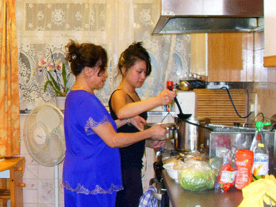 "Nội tướng" giữ hồn Việt ở xứ sở sương mù