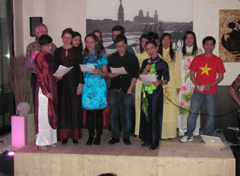 Tết ở Đức, xa quê nhưng ấm tình