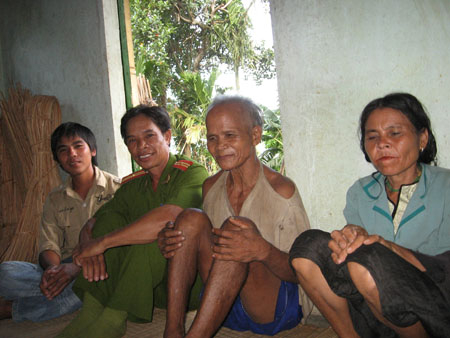 Lật tẩy trò bùa ngải giết người oan nghiệt