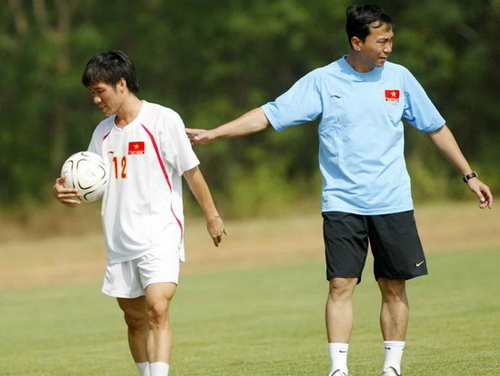 “VFF tự mua dây buộc mình”