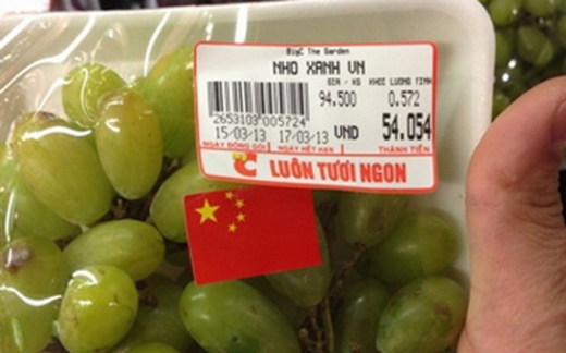 Vụ dán cờ Trung Quốc lên nho Việt Nam: Đề nghị an ninh vào cuộc