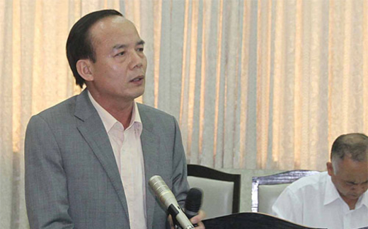 Phó cục trưởng cảnh sát nói “phóng viên thiểu năng”