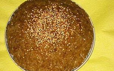 Chè con ong ngày Tết