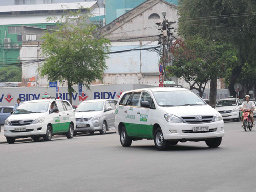 Khốn đốn vì giá xăng tăng