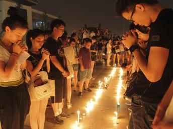 Trung Quốc thẳng tay kiểm duyệt thông tin về tai nạn tàu cao tốc