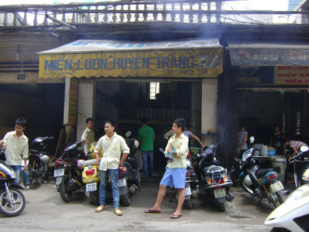Lao động trẻ em: Càng ít tuổi, càng rẻ, càng thích