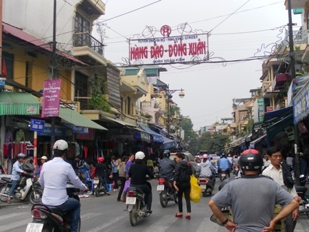 Dân phố cổ kêu khổ vì lệnh cấm xe