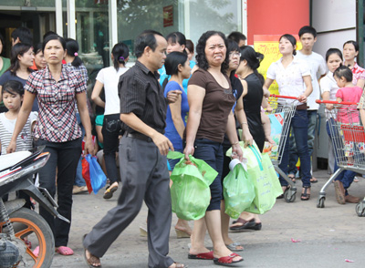 Nghẹt thở mua sắm ngày Quốc khánh