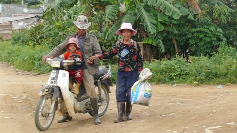 Nông dân và “bi kịch” phía sau dự án sân golf