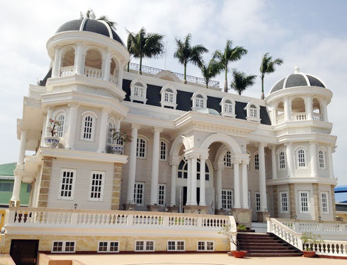 Tư dinh đại gia thủy sản biến thành nhà hàng