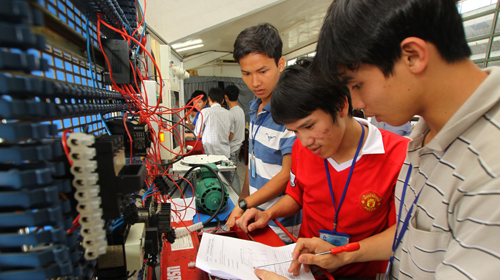 Hạ thấp đại học