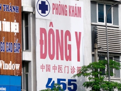 Đình chỉ nhiều bác sĩ Trung Quốc chữa bệnh 'chui'