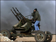 Giao tranh trên nhiều mặt trận tại Libya